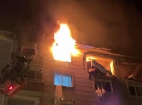 SON DAKİKA | Çorlu'da apartman dairesinde patlama: Ölü ve yaralılar var