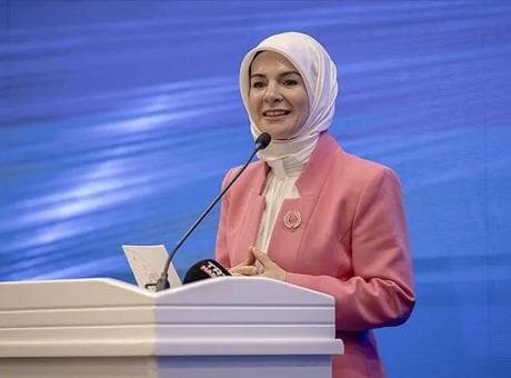Bakan Göktaş 160 binden fazla gence evlilik kredisi verildiğini açıkladı