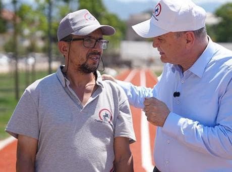 3,5 milyon TL'lik çantayı bulup teslim etti! Temizlik işçisinin ödülü belli oldu