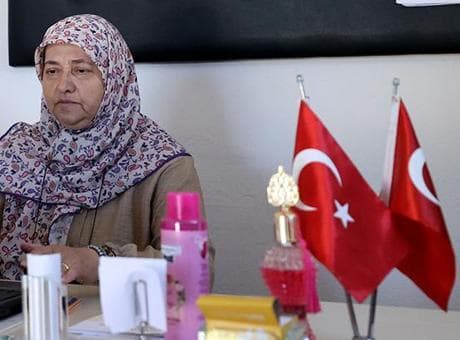 Şakayla başlayan süreç 'Aliye Abla' efsanesini başlattı: Sadece fotoğraf çekip, kahvemi içecektim