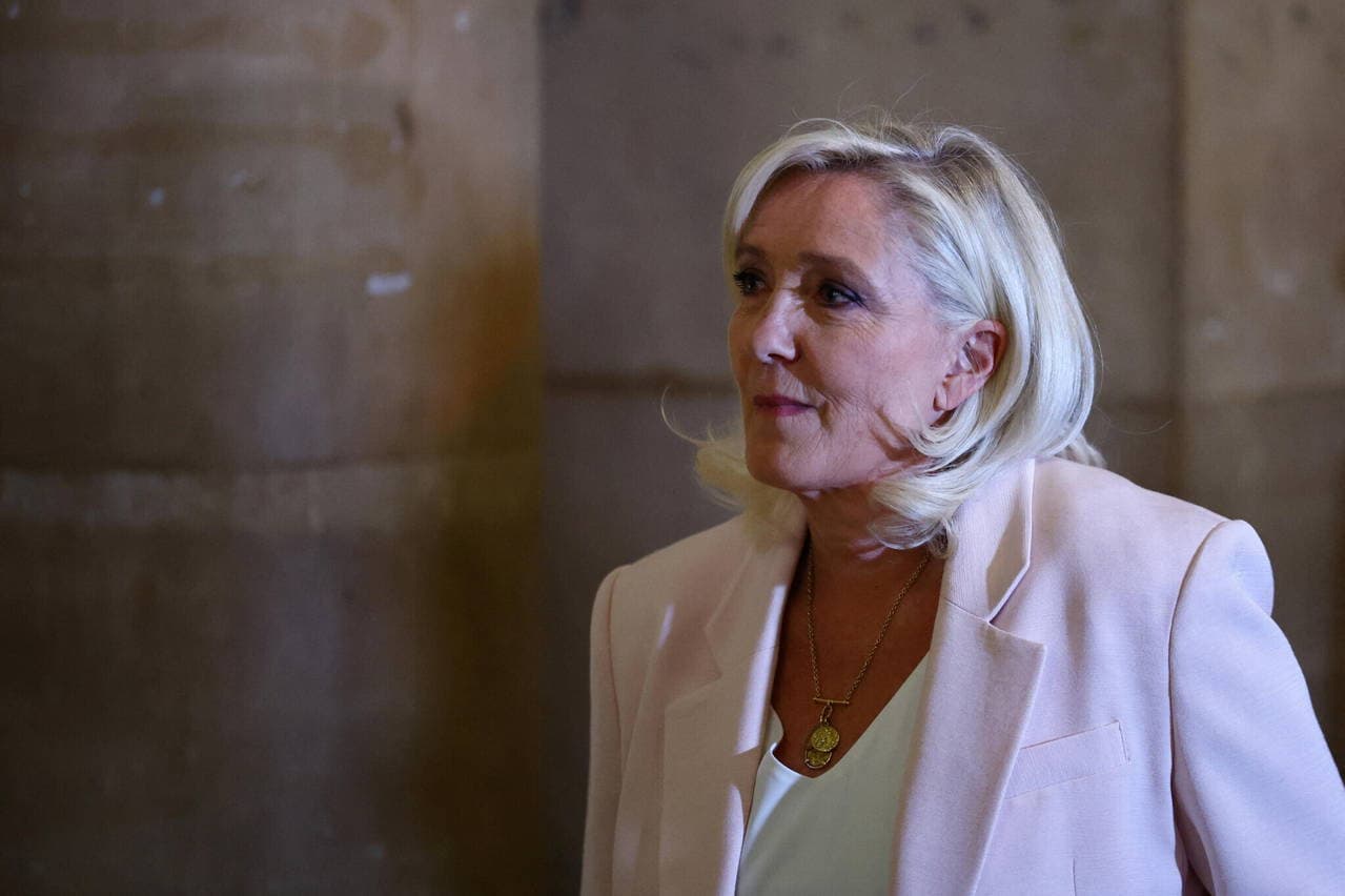 Fransız mahkemesinden Le Pen kararı: Adaylık yolu açıldı ama elektronik kelepçe şartı var